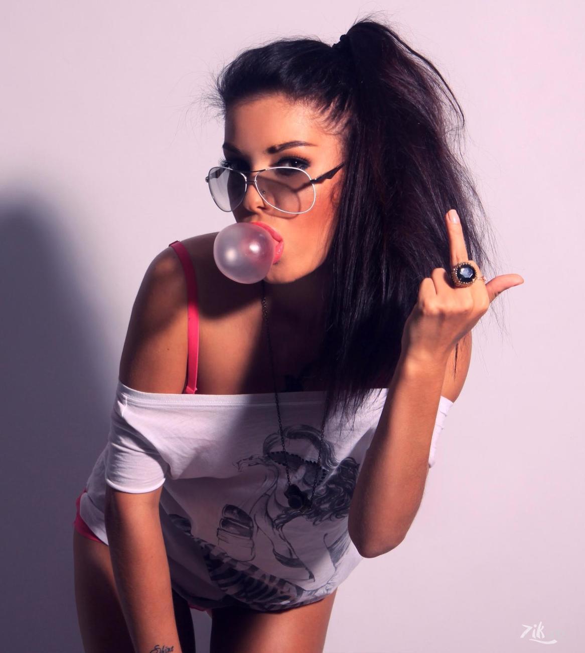 Sassy girls in Linzhou