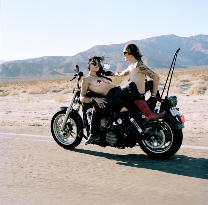 Girls on a motorcycle in Linzhou