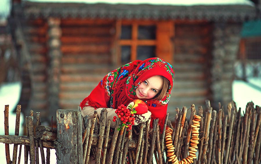 Sexy girl Women in Slavic costumes in Linzhou