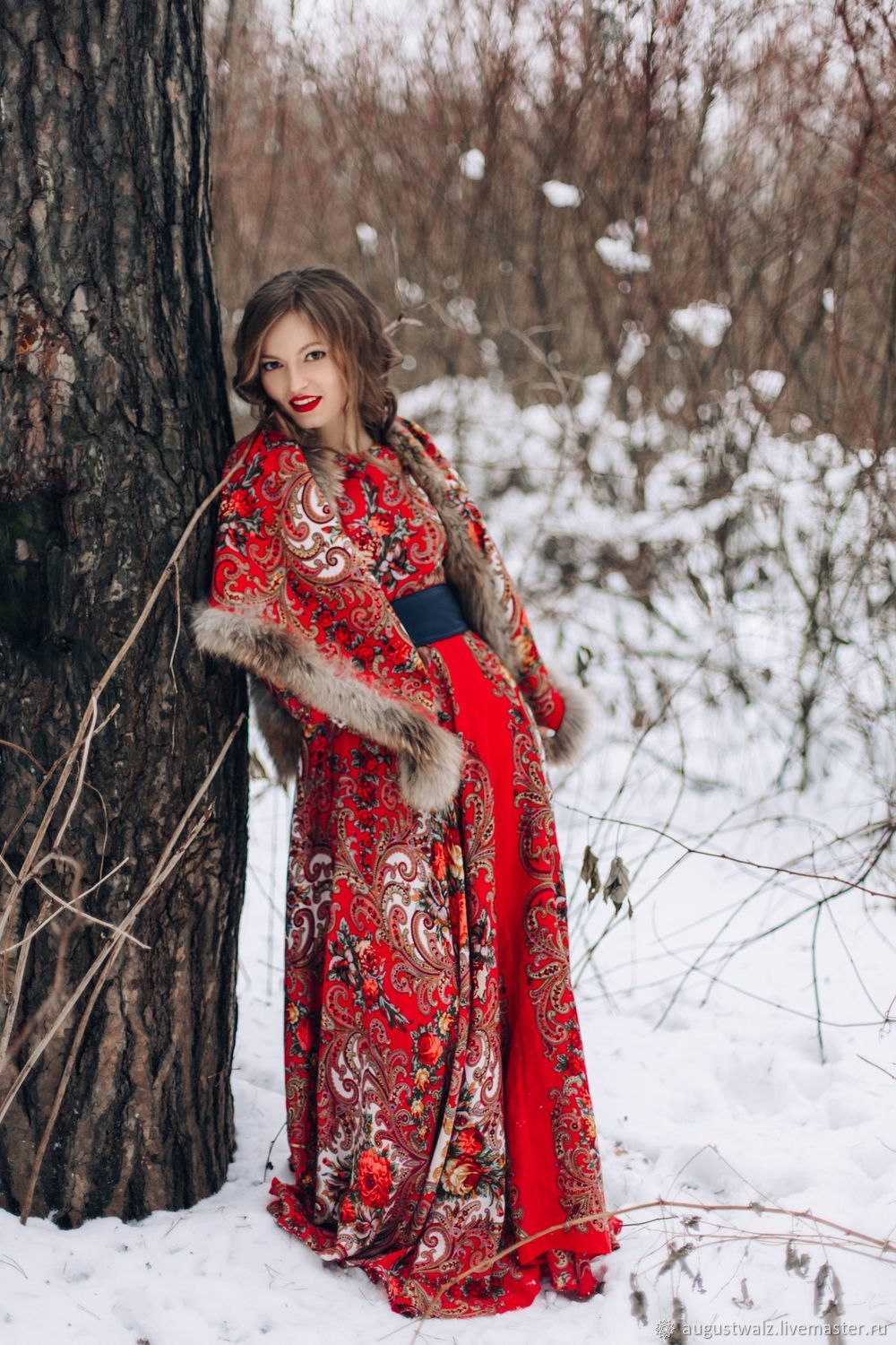 Photo Girls in Slavic costumes in Linzhou
